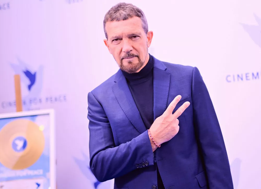 Антонио Бандерас объяснил, почему покинул Голливуд: решающую роль сыграл сердечный приступ