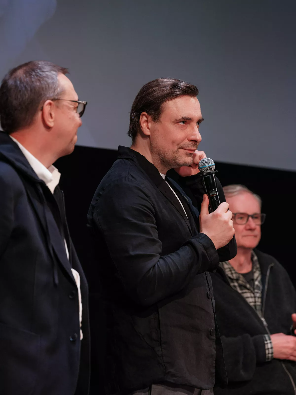 Евгений Цыганов на премьере отреставрированной версии фильма Павла Лунгина «Ветка сирени», организованной HELLO! в рамках Московской международной недели кино