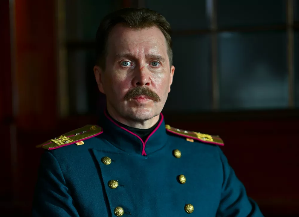 Евгений Миронов в тизер-трейлере сериала «Арсеньев»