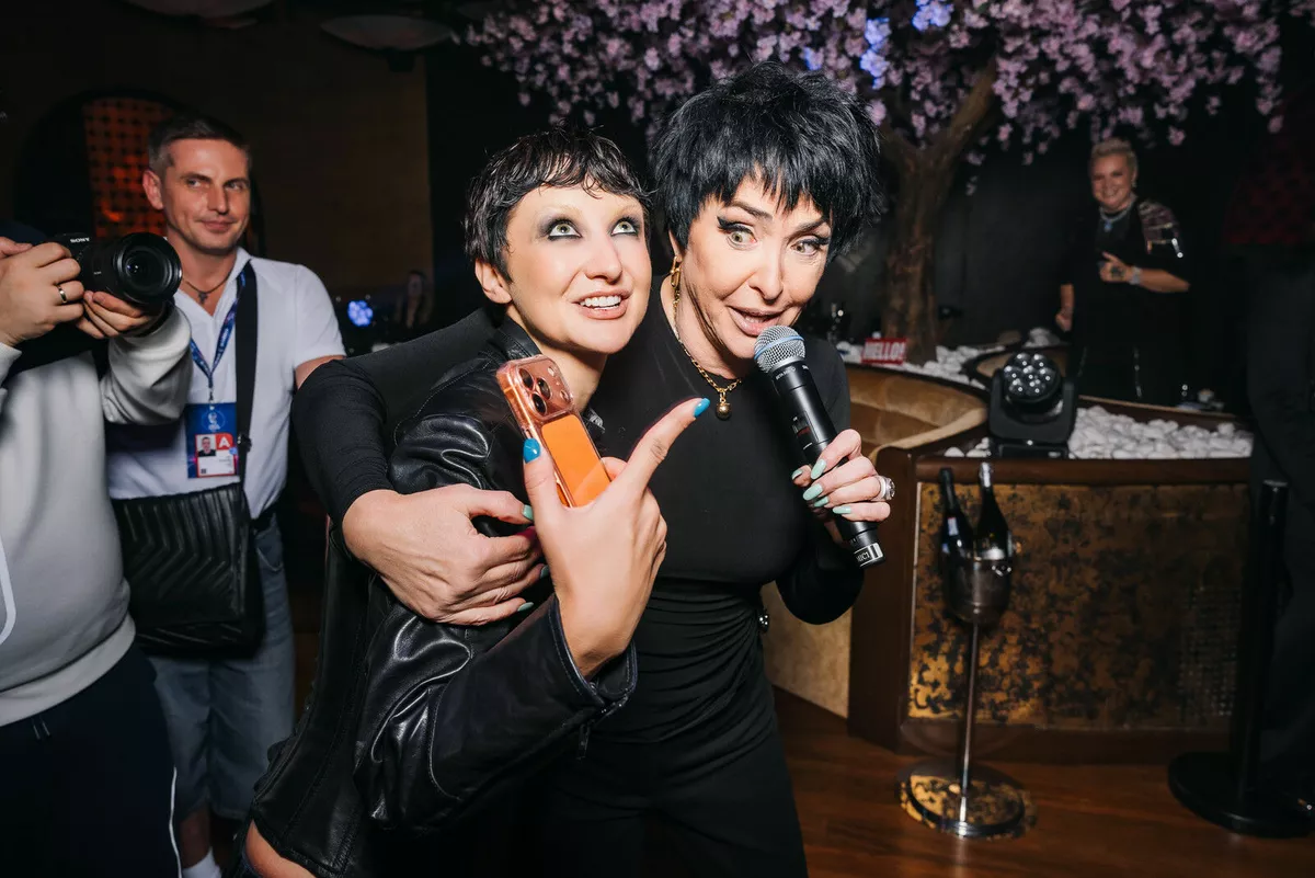 Марго и Лолита Милявская на вечеринке HELLO! в рамках «Новой волны 2026», 23 августа 2026 г.