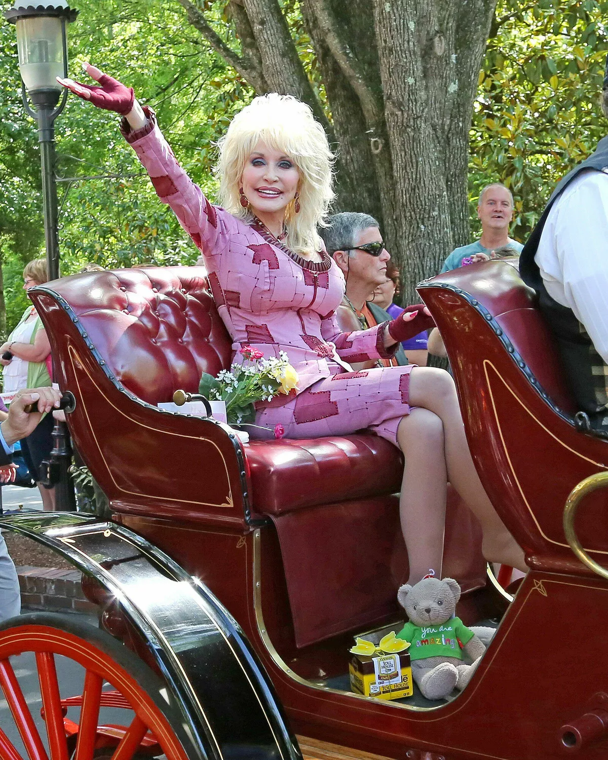Долли Партон в тематическом парке Dollywood в Пиджен‑Фордж
