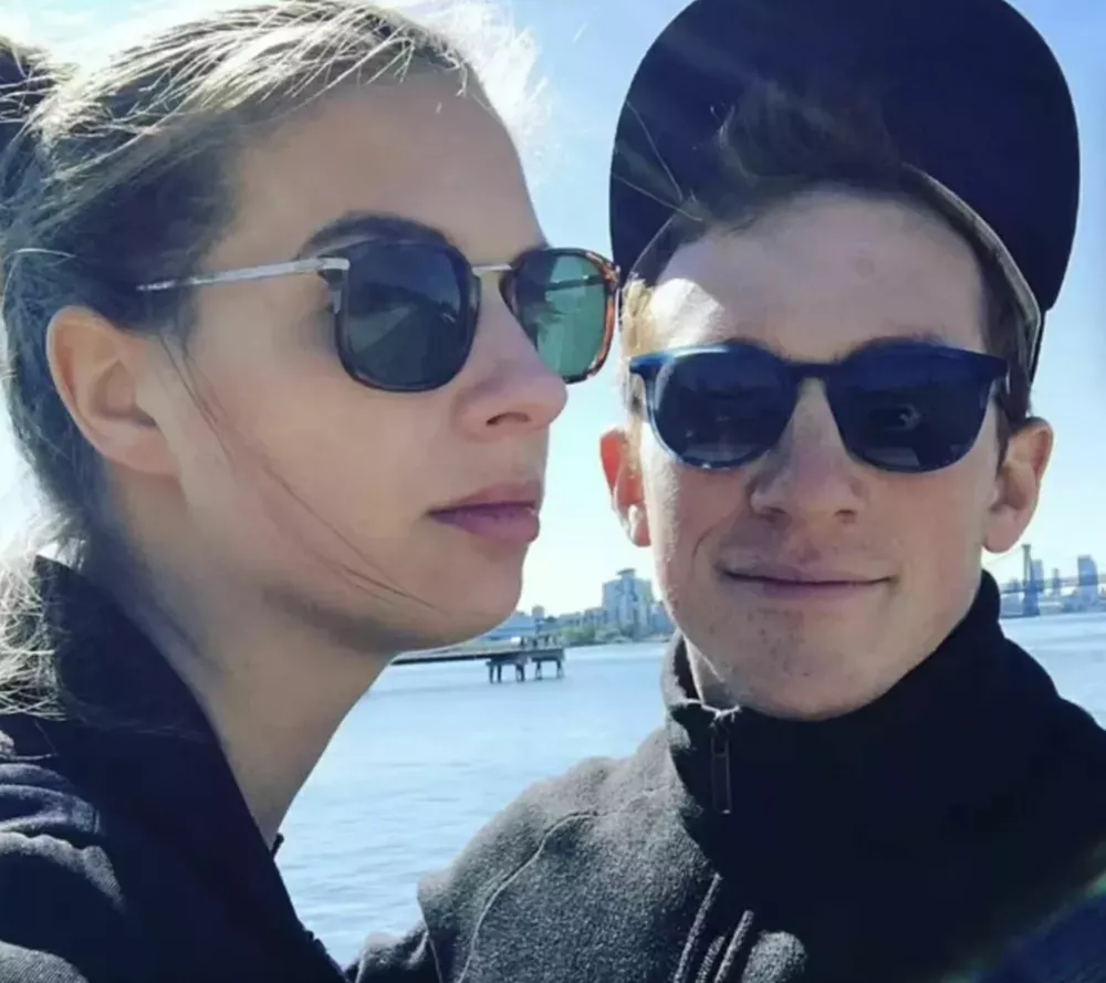 Итан Слейтер с супругой