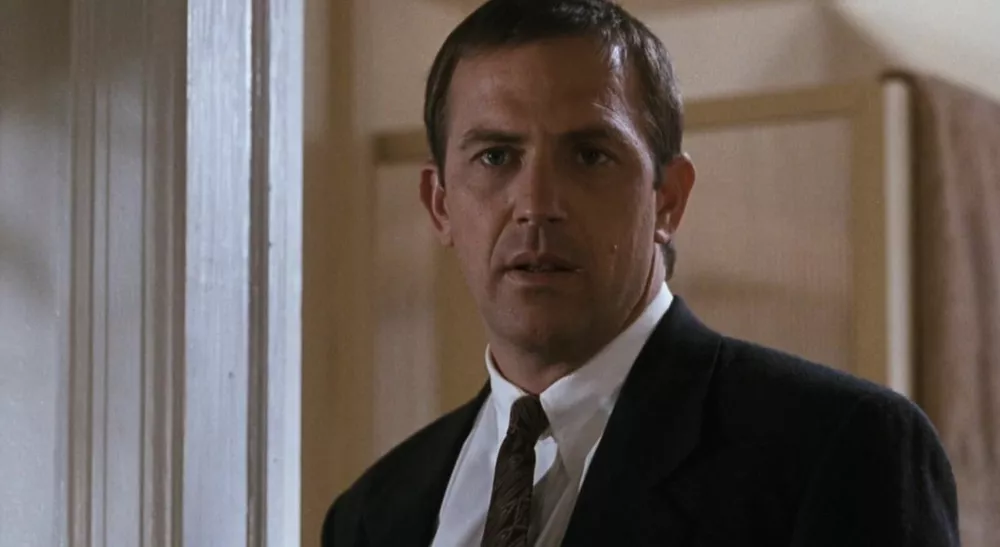 Кевин Костнер.