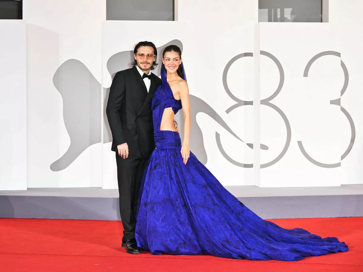 Бруклин Бекхэм и Никола Пельтц на Kinéo Awards 2026