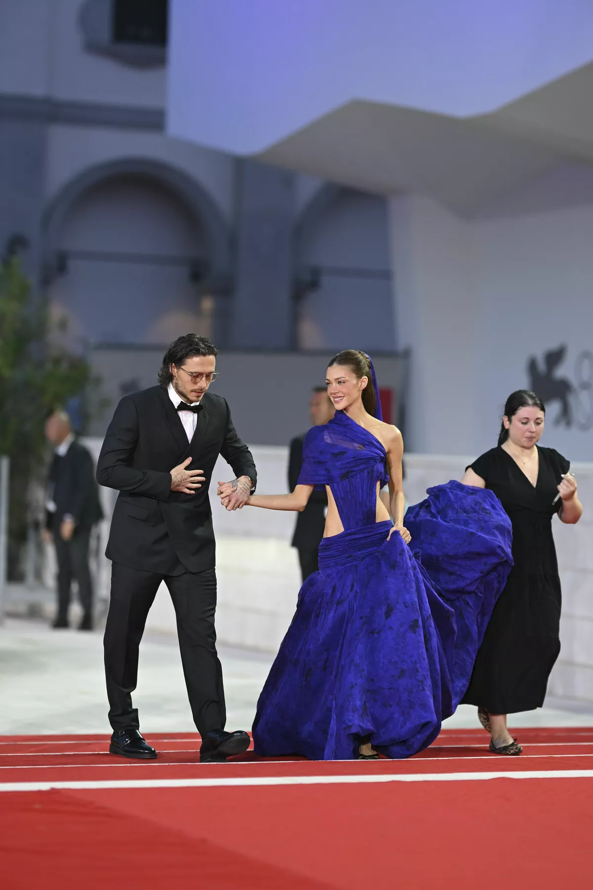 Бруклин Бекхэм и Никола Пельтц на Kinéo Awards 2026