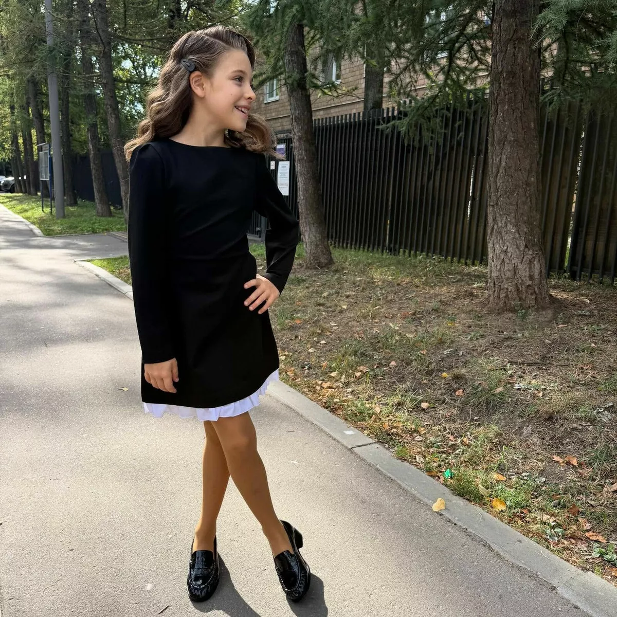 Елена Подкаминская проводила дочерей