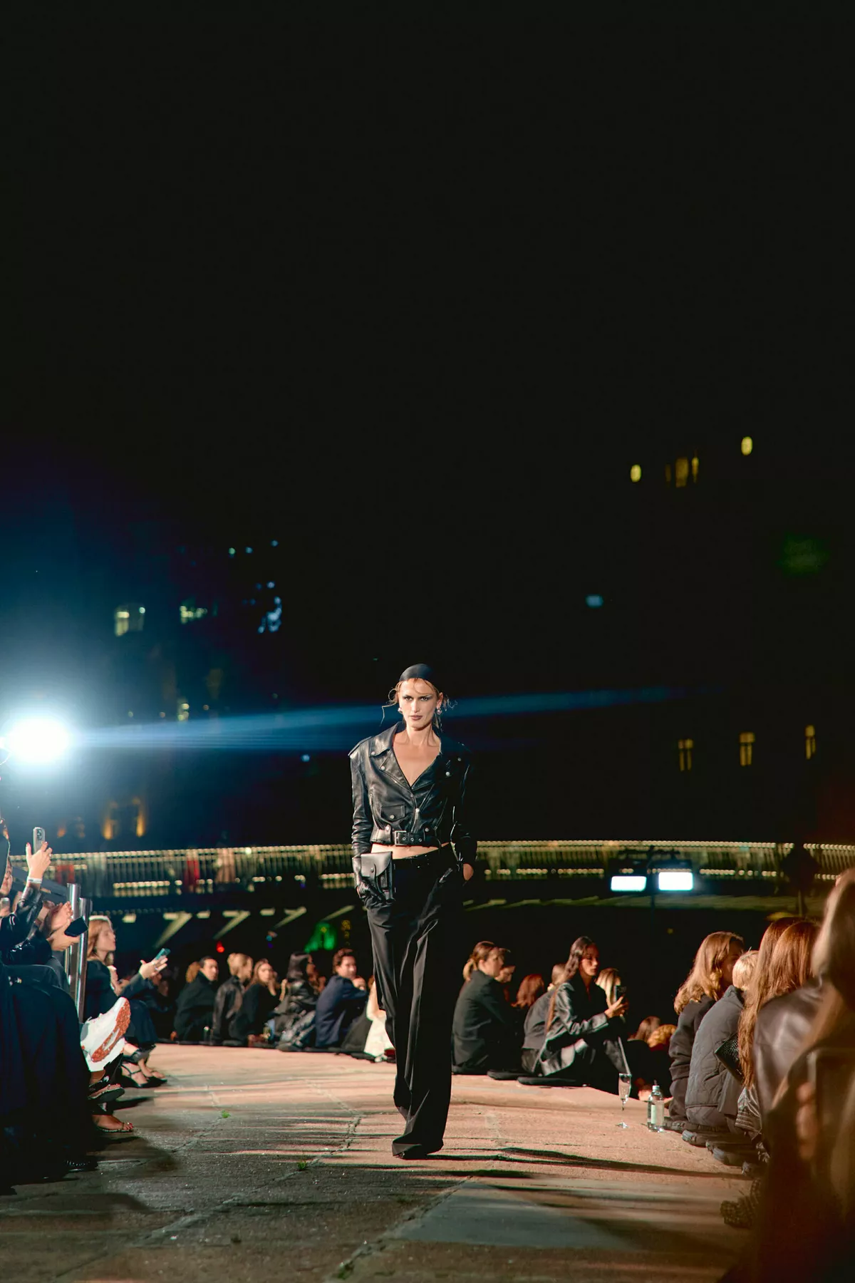 показ новой коллекции YULIAWAVE FW’26–27 GOLDEN HOUR