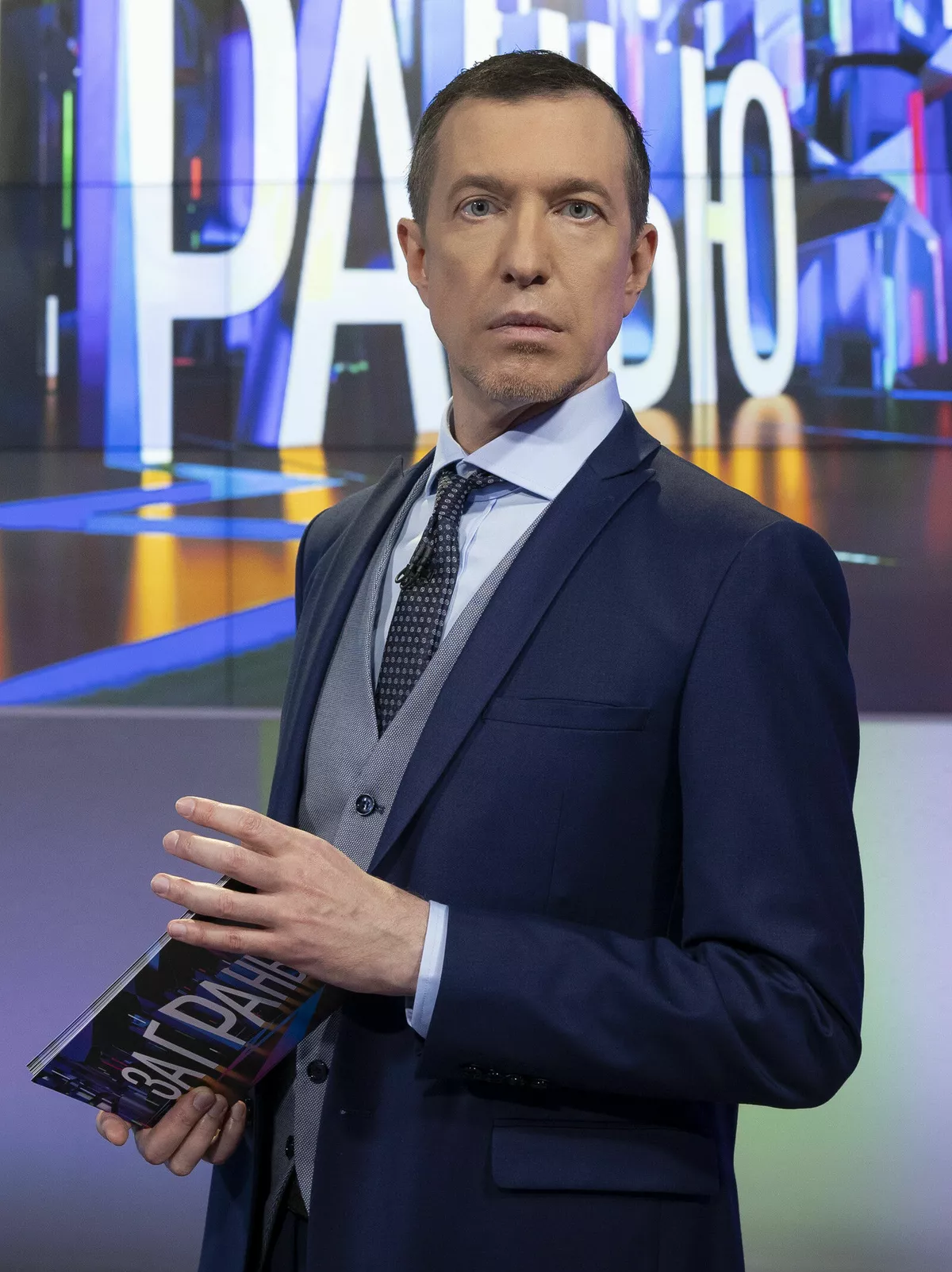 Сергей Соседов был ведущим ток-шоу «За гранью» на телеканале НТВ с сентября 2021 по декабрь 2023 года