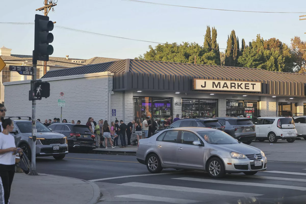 J Market на Третьей авеню