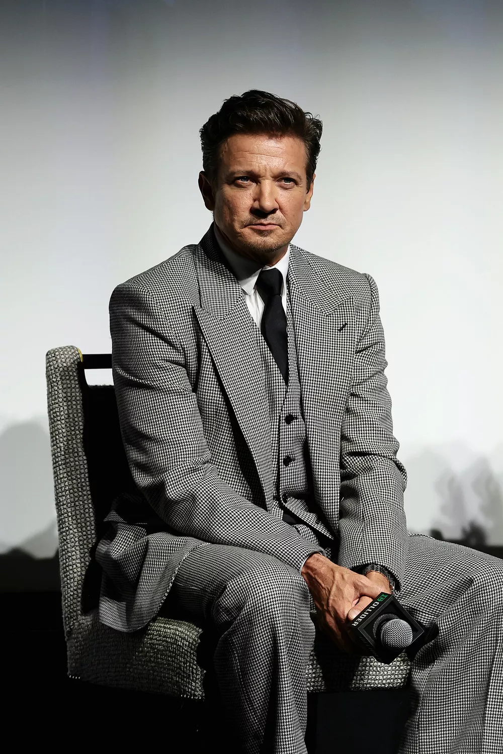 Джереми Реннер