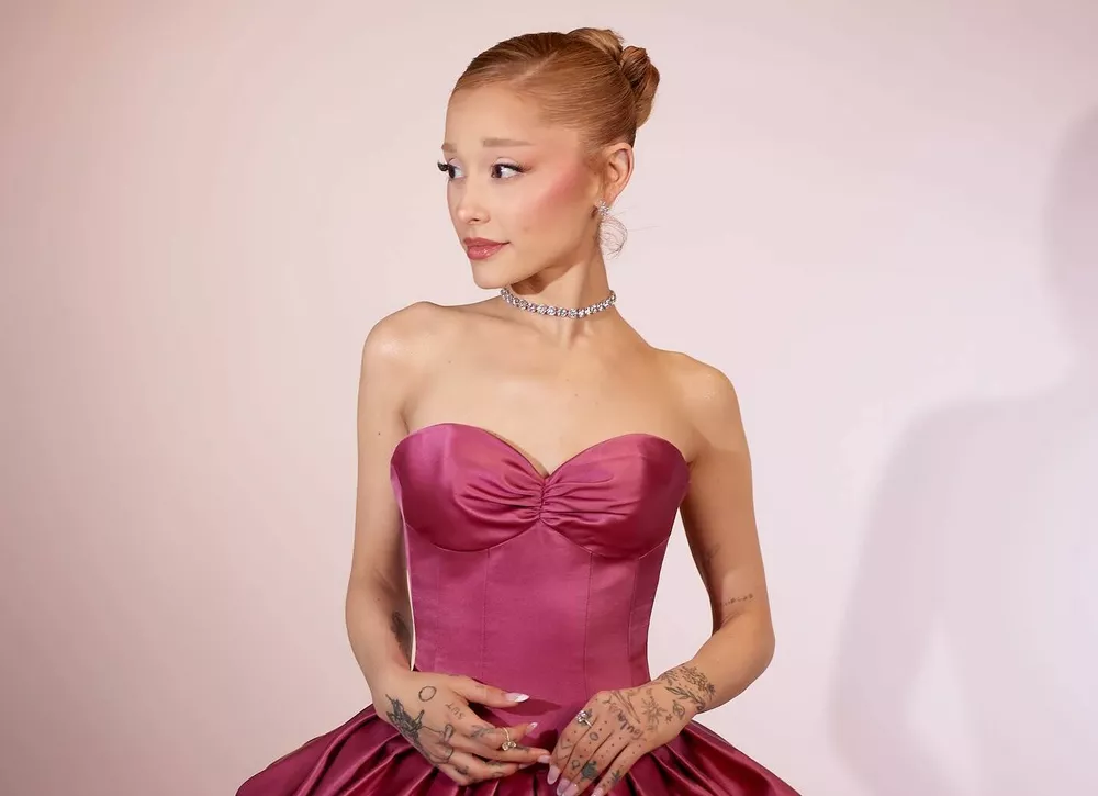 Никто не имеет права говорить гадости: Ариана Гранде эмоционально отреагировала на критику своей внешности