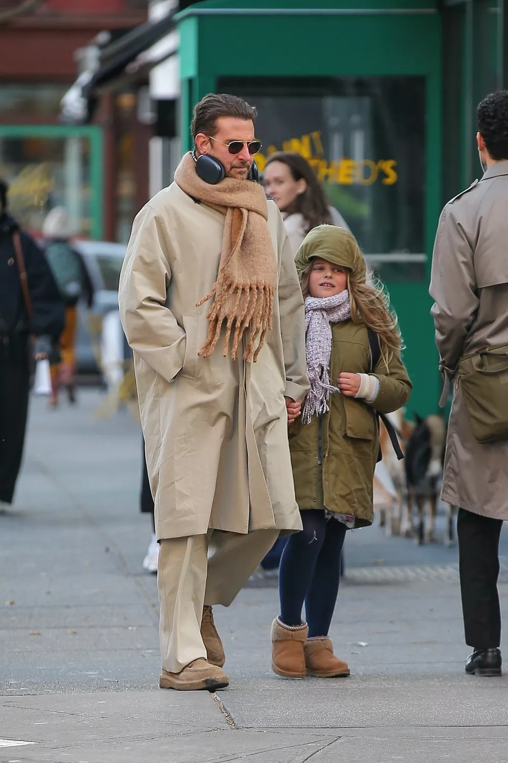 Брэдли Купер с дочерью