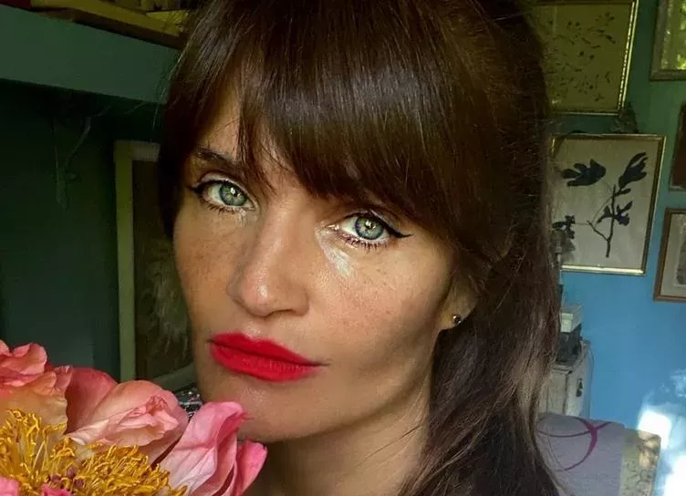 53-летняя супермодель Хелена Кристенсен показала фигуру в купальнике