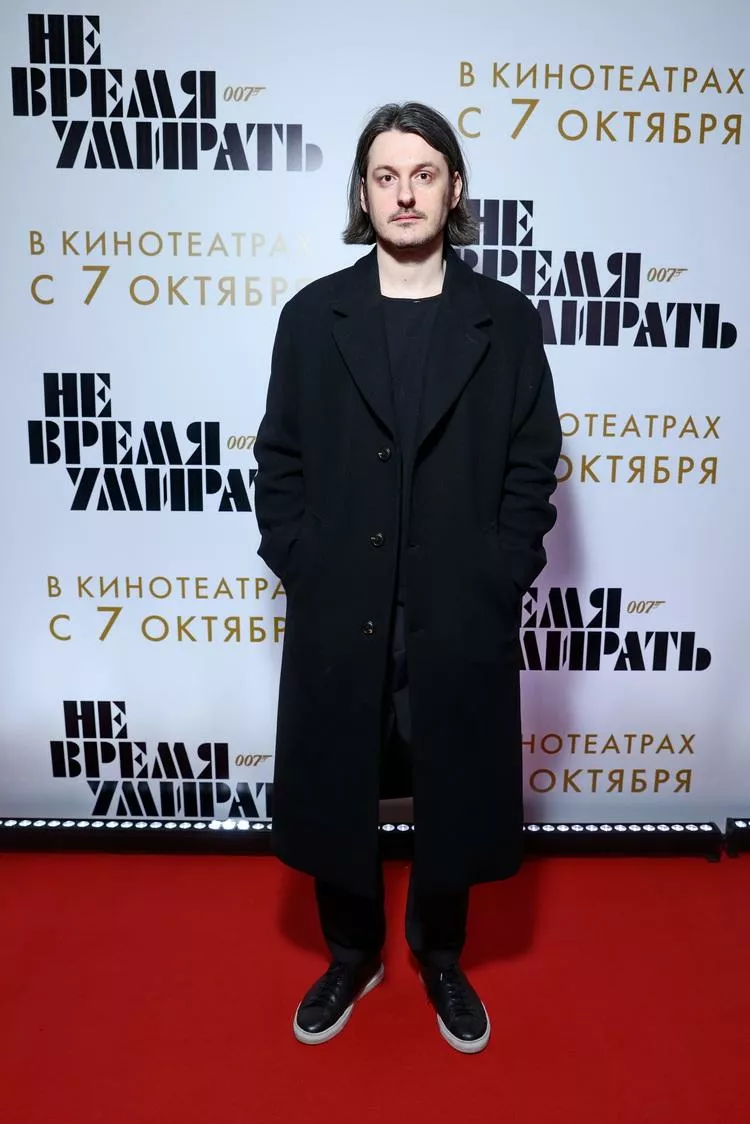 Илья Найшуллер