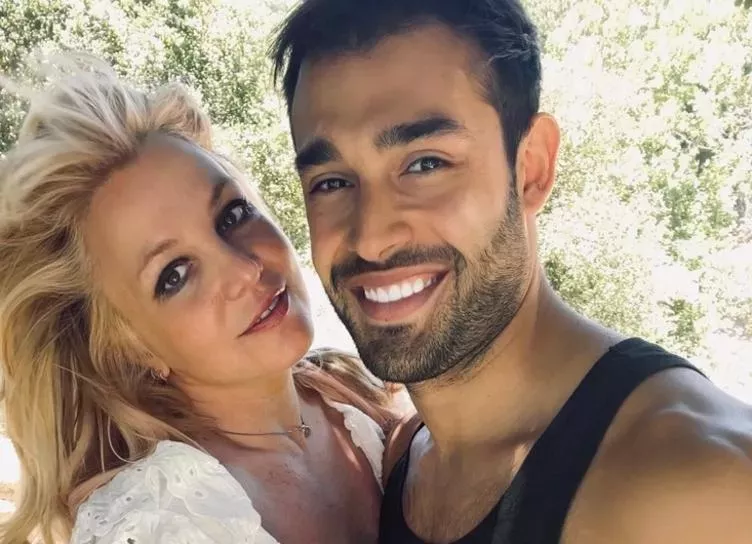 Бритни Спирс и Сэм Асгари потеряли ребенка