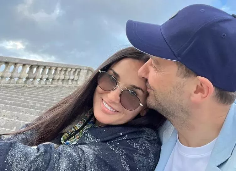 Деми Мур и Дэниель Хамм публично подтвердили свой роман