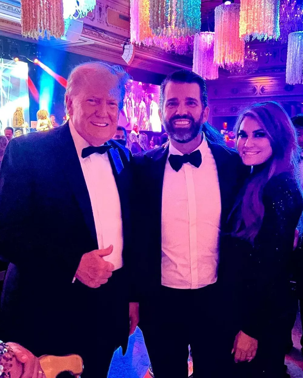 Дональд Трамп со старшим сыном и его невестой