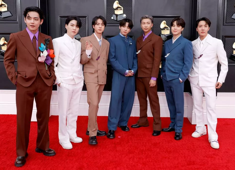 BTS в Louis Vuitton