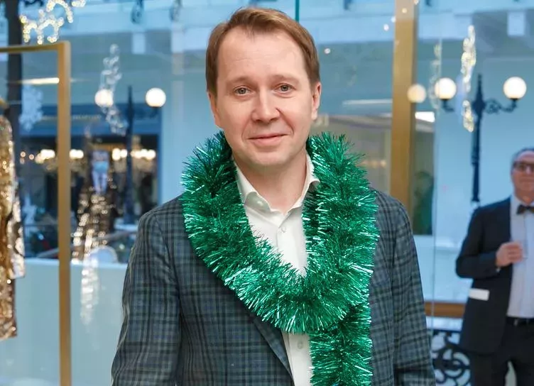 Евгений Миронов с сыном, Юлия Пересильд с детьми, Ксения Собчак и другие на праздничном бранче BOSCO