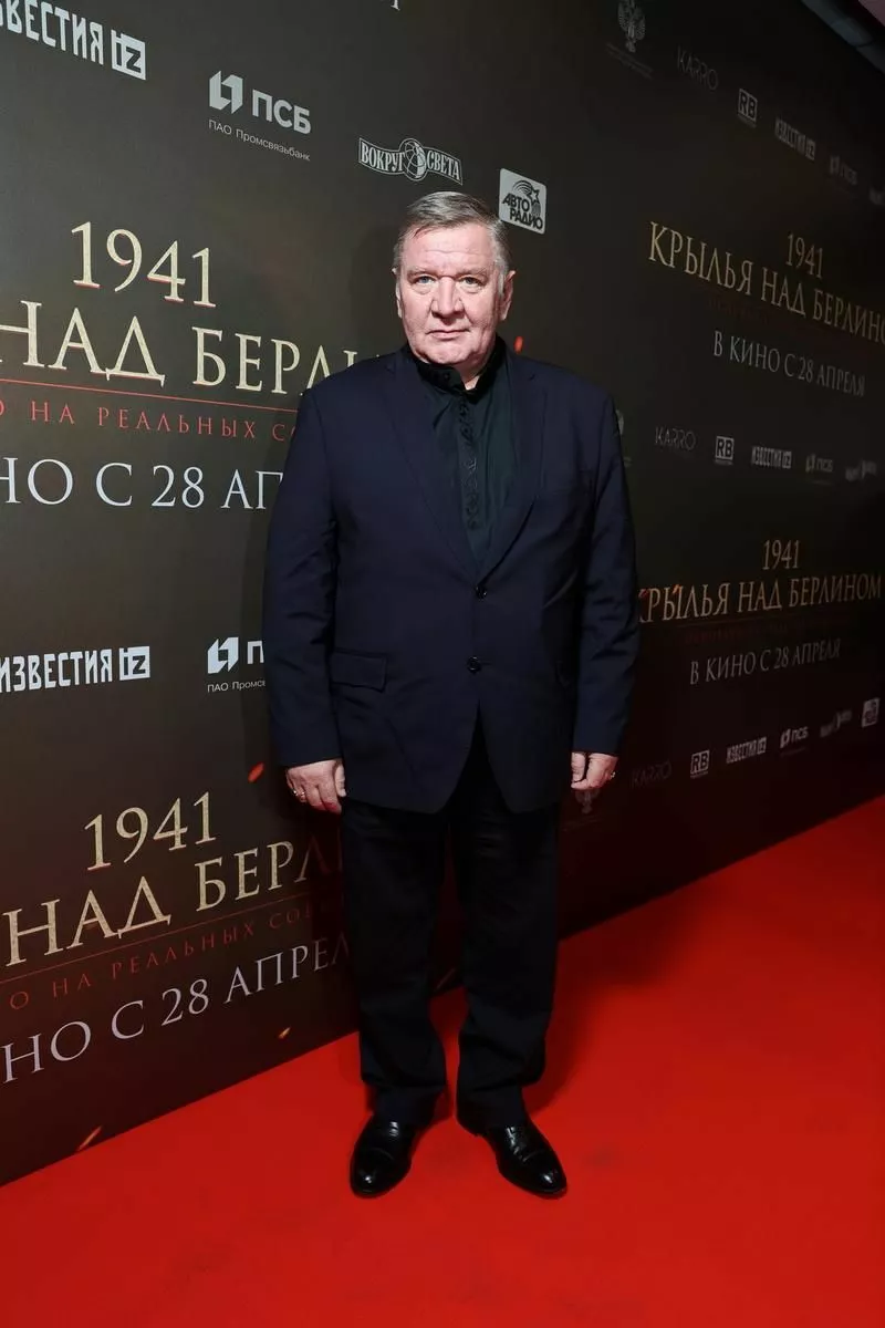 Роман Мадянов