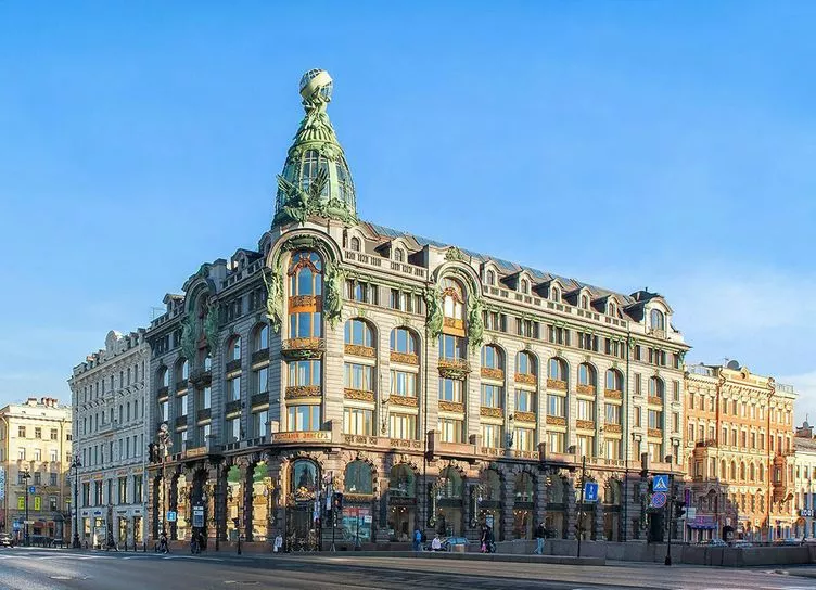 Как гулять по зимнему Санкт-Петербургу, чтобы не замерзнуть: 5 хороших заведений с видом на 10 достопримечательностей 
