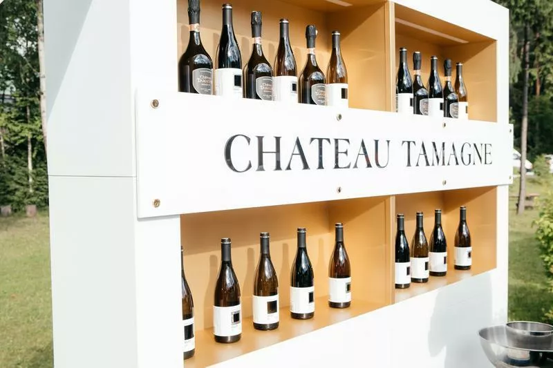 Корнер Chateau Tamagne