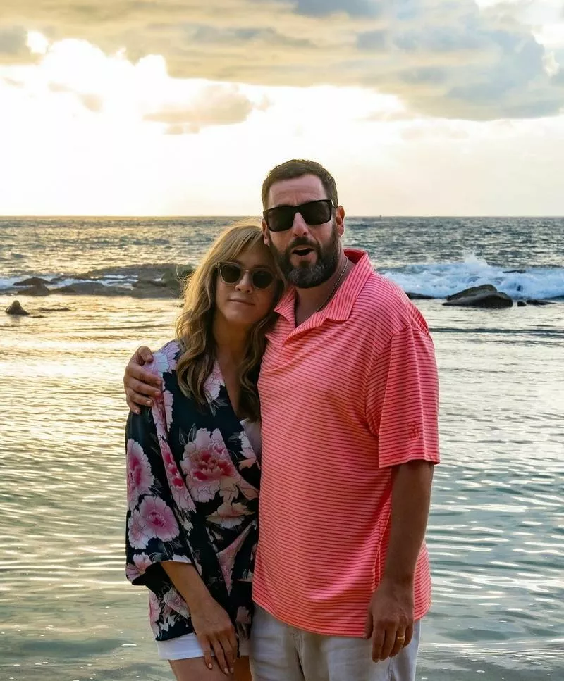 Дженнифер Энистон и Адам Сэндлер на съемках