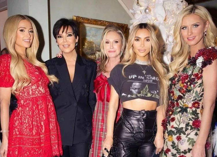 Ким Кардашьян, Хайди Клум, Крис Дженнер и другие гости рождественской вечеринки Пэрис Хилтон