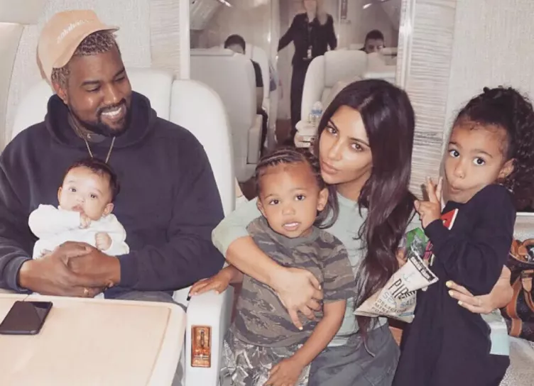 Ким Кардашьян и Канье Уэст официально завершили развод