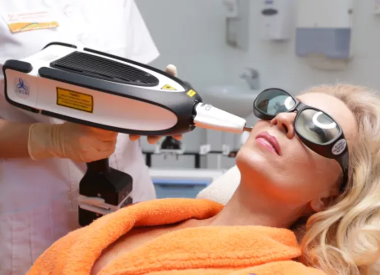 Лазерный лифтинг RecoSMA – самая выгодная инвестиция в собственную молодость и красоту