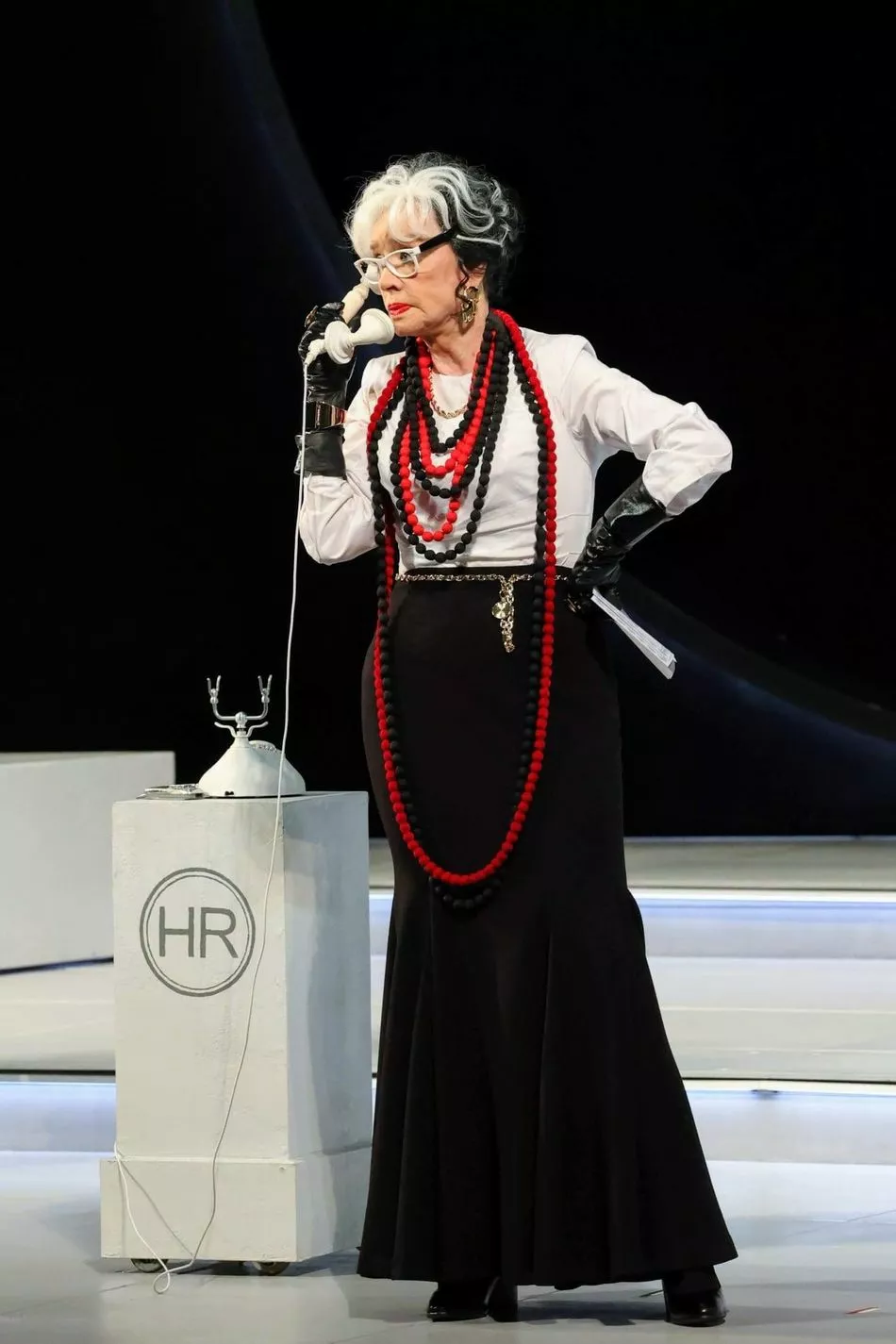 Вера Алентова