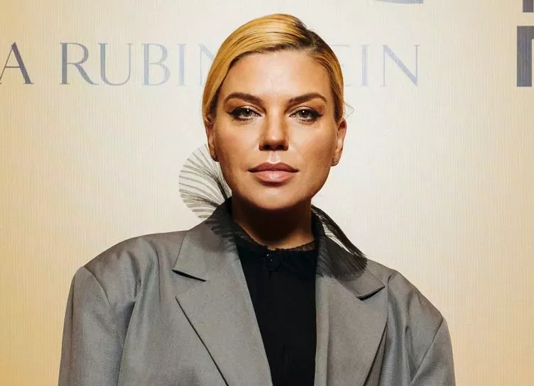 Липа Тетерич, Александр Олешко, Анастасия Меськова и другие поздравили Веру Алентову с премьерой нового спектакля
