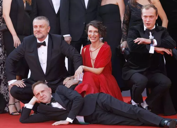 Наши в Венеции: Анастасия Уколова, Юра Борисов и Тимофей Трибунцев на премьере фильма Капитан Волконогов бежал