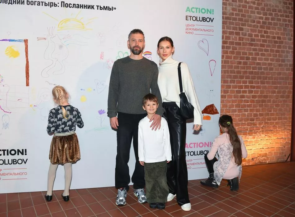 Владимир Кристовский с семьей