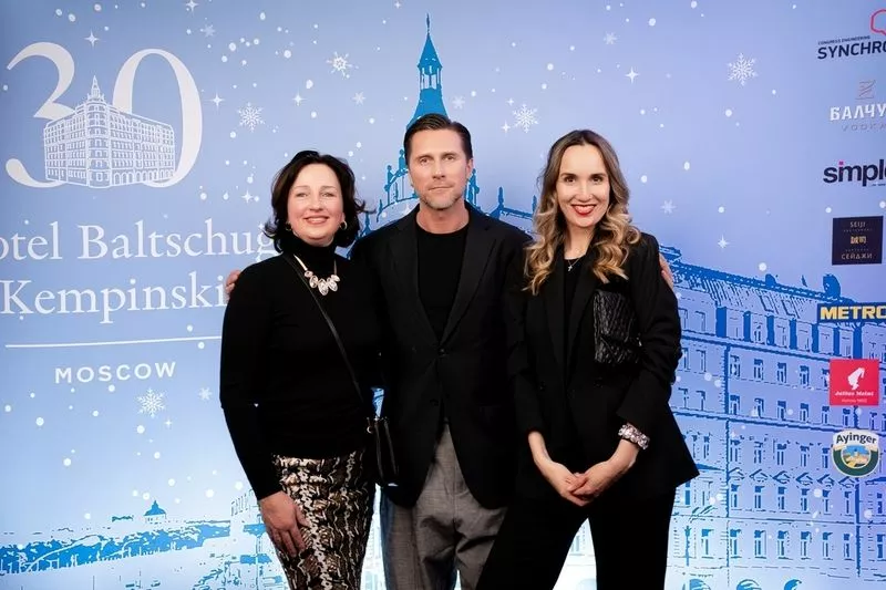 Светлана Белова ( Swarovski), Константин Гайдай и Кристина Абраменкова (Swarovski)