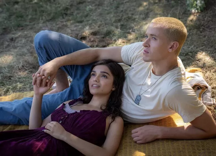 Рэйчел Зеглер показала, как проходят съемки приквела Голодных игр