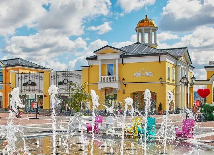 Российские аутлеты объявили Зеленый месяц