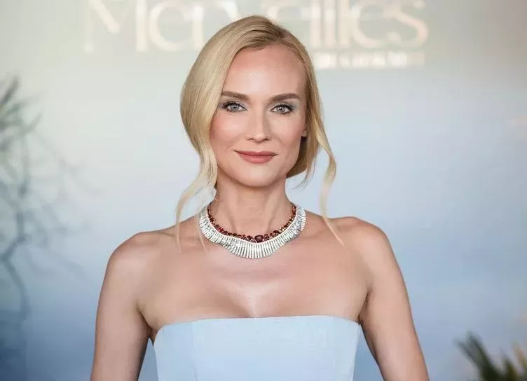 Русалки: Диана Крюгер, Коко Роша на презентации новой ювелирной коллекции в Париже