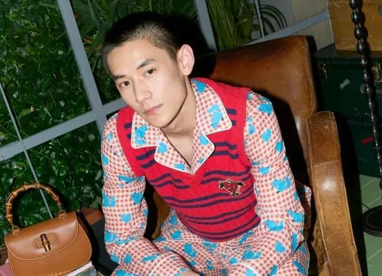 Сердитые мишки, овечки и Острые козырьки: коллаборация Гарри Стайлса и Gucci, мимо которой не пройти