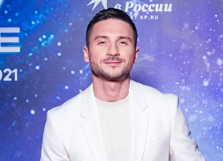 Сергей Лазарев раскритиковал Ольгу Бузову: Ей не надо называть себя певицей