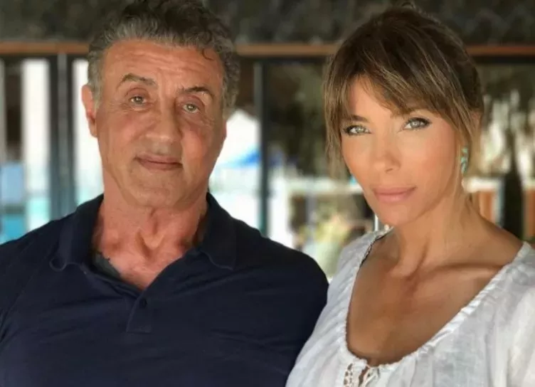 Сильвестр Сталлоне опроверг озвученную таблоидами причину развода с женой