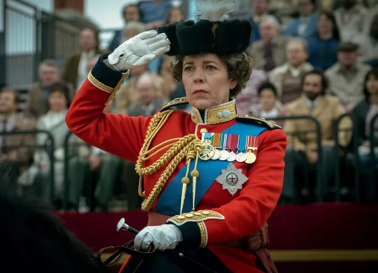 Съемки сериала Корона приостановлены из-за смерти Елизаветы II