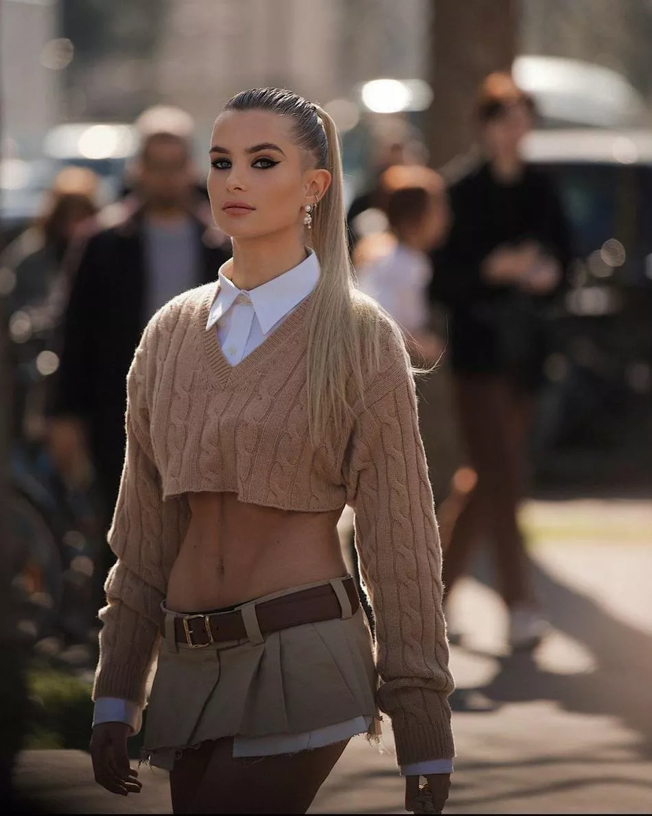 Ксения Адонтц