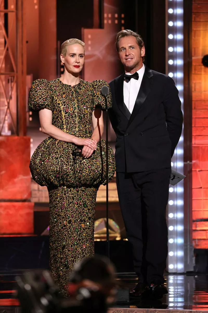 Сара Полсон и Джош Лукас