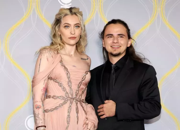 Tony Awards 2022: дети Майкла Джексона, Джессика Честейн, Эндрю Гарфилд и другие гости церемонии