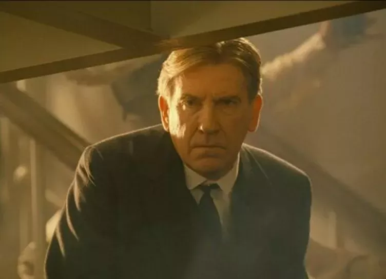 Умер звезда Титаника и Омена Дэвид Уорнер