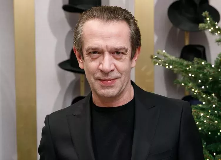 Владимир Машков, Надежда Михалкова, Дина Немцова и другие на бранче в стиле Иронии судьбы