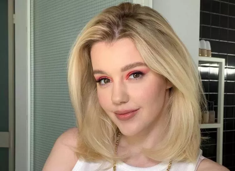 Юлианна Караулова прокомментировала слухи о свадьбе с отцом своего ребенка: Мы просто про это не говорим